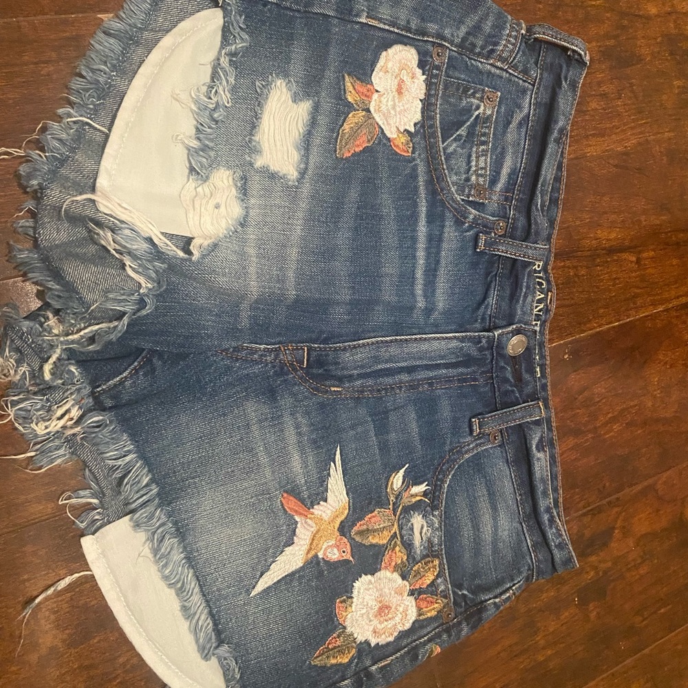 American Eagle high rise festival shorts. Size 4